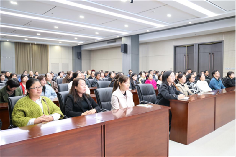 家长会新闻稿(2)178.png
