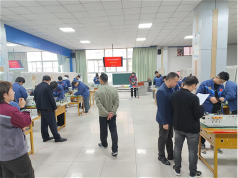 我院职业技能等级认定站完成2022级毕业生职业技能等级认�?82.png