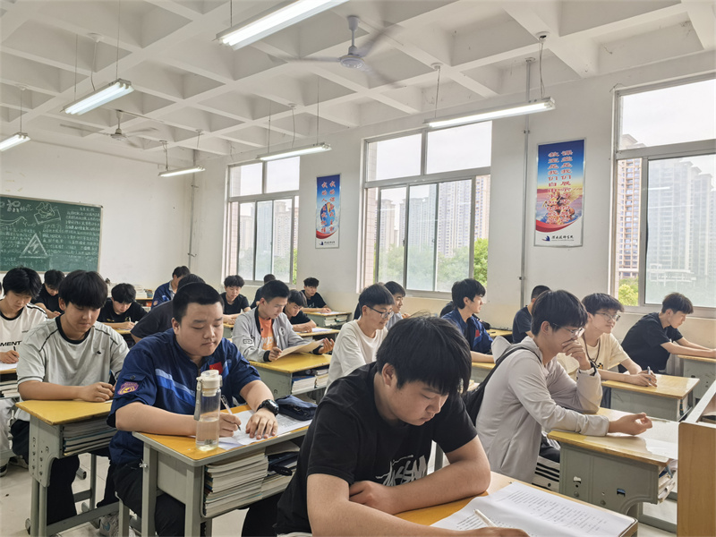 初赛2.jpg