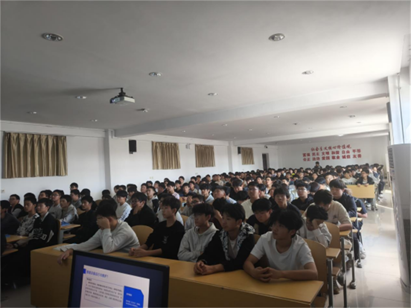 “绘就专业蓝图,启航学业新程”—机电工程系开展2025级学生专业介绍(2)198.png “绘就专业蓝图,启航学业新程”—机电工程系开展2025级学生专业介绍(2)198.png