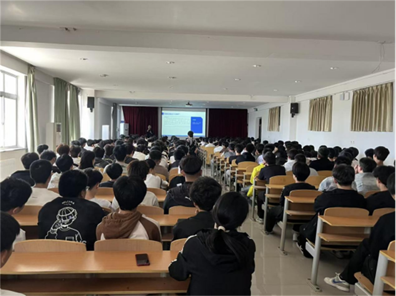 “绘就专业蓝图,启航学业新程”—机电工程系开展2025级学生专业介绍(2)200.png “绘就专业蓝图,启航学业新程”—机电工程系开展2025级学生专业介绍(2)200.png