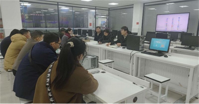 11-24电信工程系组织开展工学一体化课堂实施公开示范�?12.png 11-24电信工程系组织开展工学一体化课堂实施公开示范�?12.png