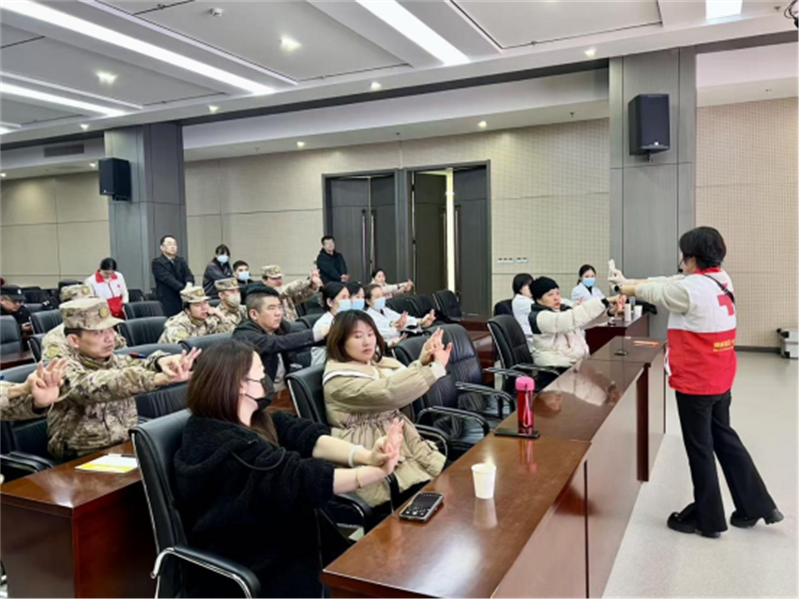 12-11(�����?Ӧ���Ȼ���ѵ���ܽ�ְԱ�?����ѧԺ��ȫ���ϡ��������к�ʮ�ֻ��У�?- ����1017.png